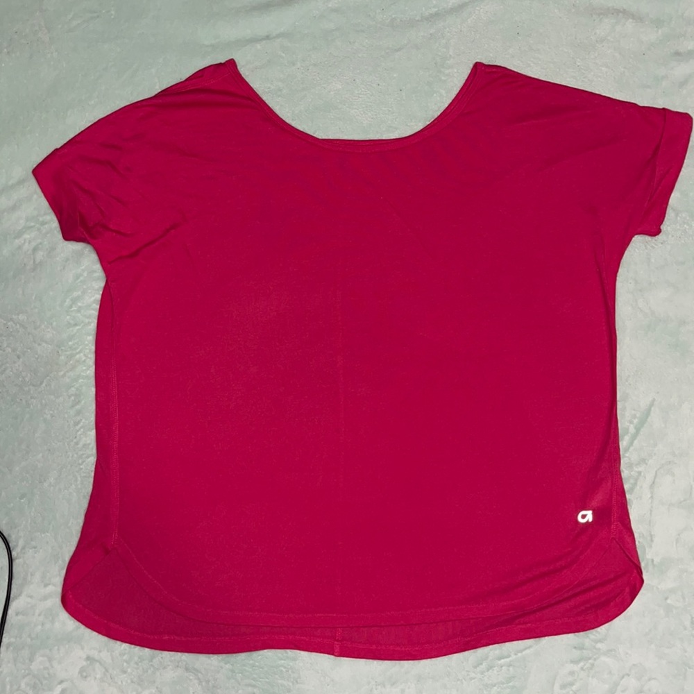 🔆4/$15🔆 Women’s GapFit athletic shirt.